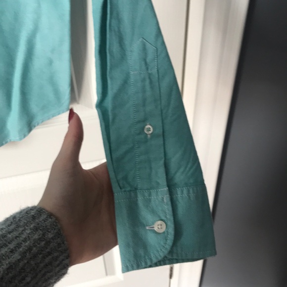 Casual button down Men’s Shirt - Picture 3 of 4